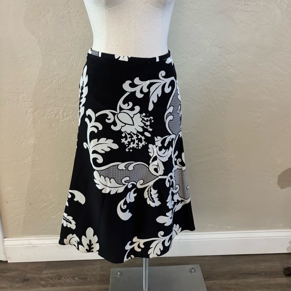 Nygard Collection Black & White Floral A-Line Skirt Sz 8